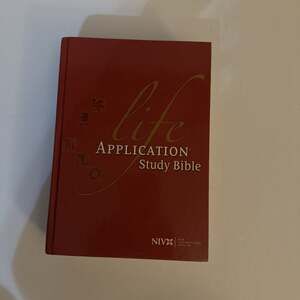 Life Application Study Bible NIV,  and Hermie and friends Bible